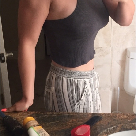 Crop Tank - Picture 3 of 3